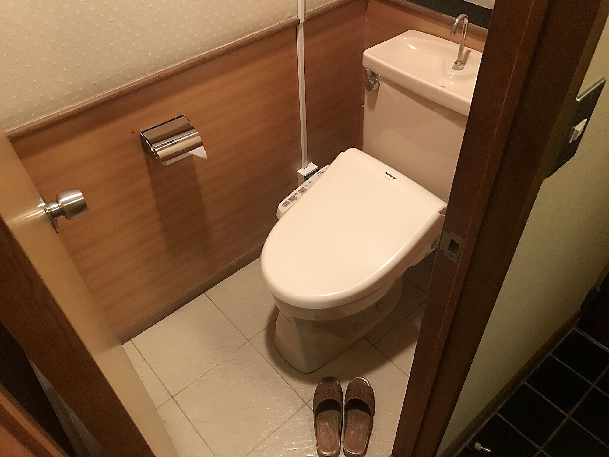 Osaka Ryokan Kuramoto Zewnętrze zdjęcie